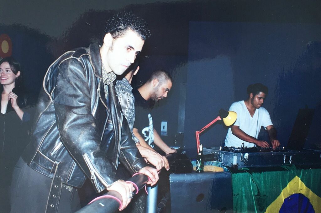 cena eletrônica